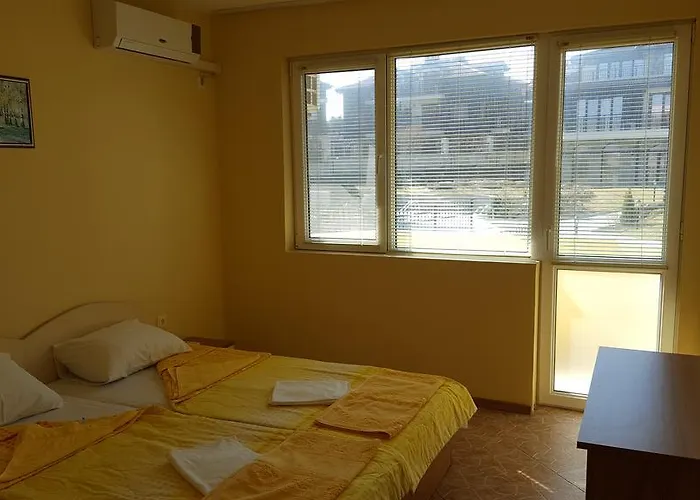 Апартаменты Krisia *